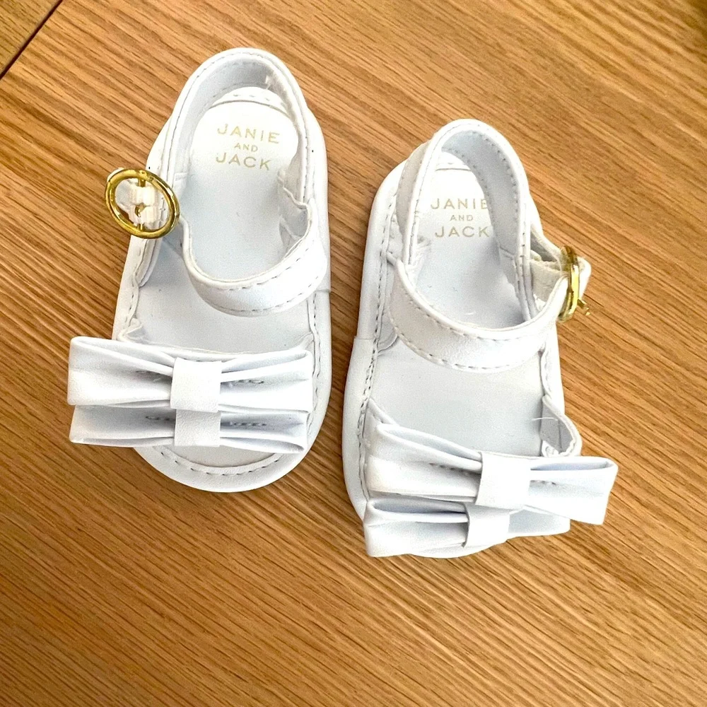 Janie & Jack baby sandles -2 sets toddler size 1 - Picture 4 of 4